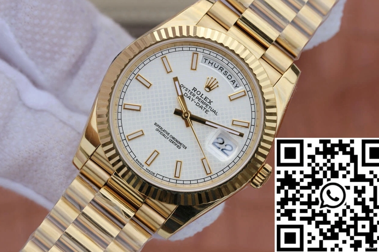 Factory EW M228238-0008 Silver Day-Date Dial Rolex 0228